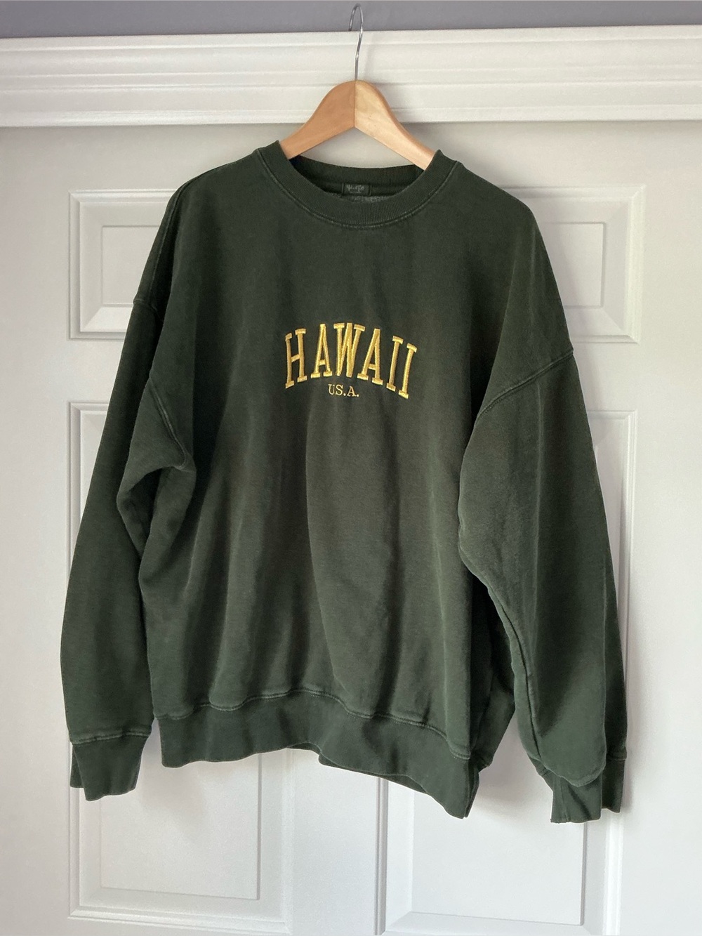 Brandy Melville/John Galt Dark Green Embroidered Hawaii Logo Sweatshirt OS